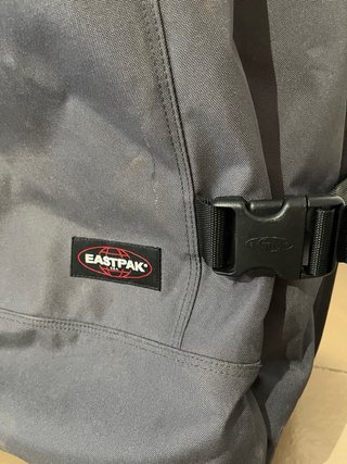 Maleta Eastpak Grande Gris