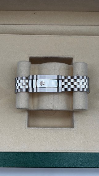 Rolex Datejust 41mm Liso Esf. Azul Jubilee