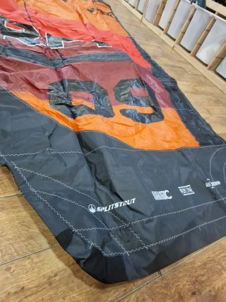 Kite Slingshot RPM 9.0  ,color naranja y rojo.