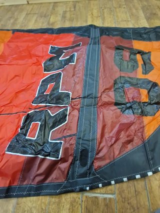 Kite Slingshot RPM 9.0  ,color naranja y rojo.