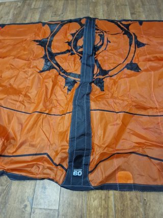 Kite Slingshot RPM 9.0  ,color naranja y rojo.