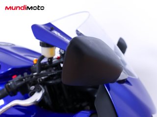 YAMAHA R7