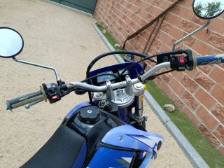 Yamaha DT 125  Azul y Blanca, enduro