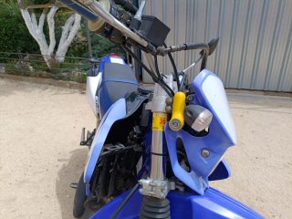 Yamaha DT 125  Azul y Blanca, enduro