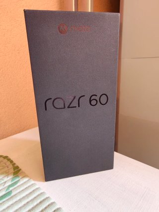 Motorola Razr 60 Gibraltar Sea
