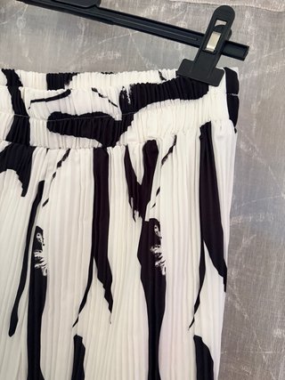 Pantaloni Shein fantasia bianco e nero