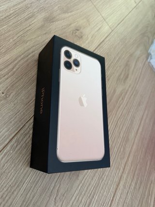 iPhone 11 Pro 64GB Dorado + Accesorios