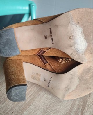 Botines de ante tacón csmel de puel y ante