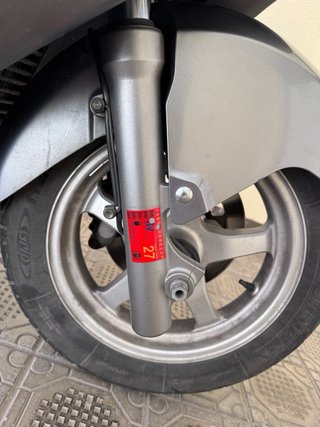Suzuki Burgman 250 Gris