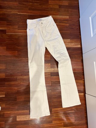Pantalón Vaquero Blanco Acampanado