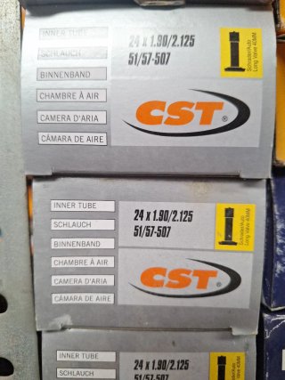 2 Cámaras CST 24x1.90/2.125 Schrader