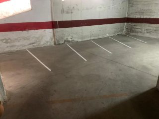 Garage en ciudad jardín