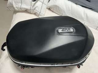 Maletas y Baúl Givi Kawasaki Z800