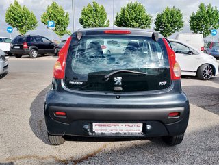 Peugeot 107 2011