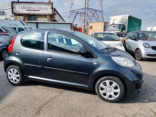 Peugeot 107 2011