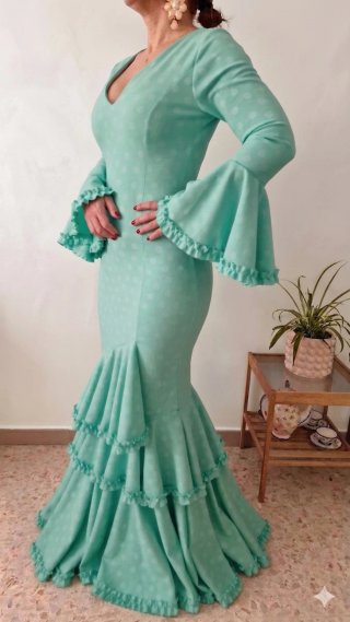 Traje de Flamenca Verde Agua lunares