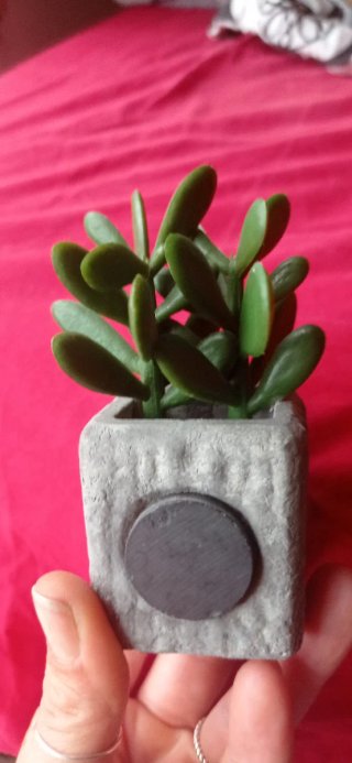 Planta artificial decorativa con iman