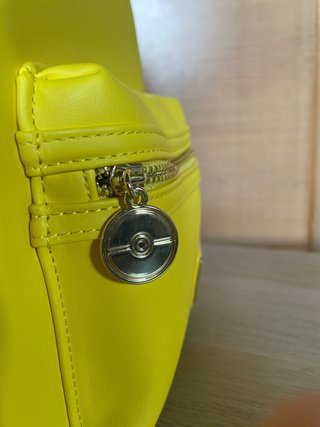 Mochila Pikachu Loungefly Amarilla