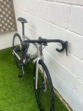Bicicleta de carretera BMC + potenciometro