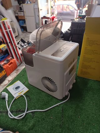Macchina per ghiaccio Andowl NO.CE8 200W