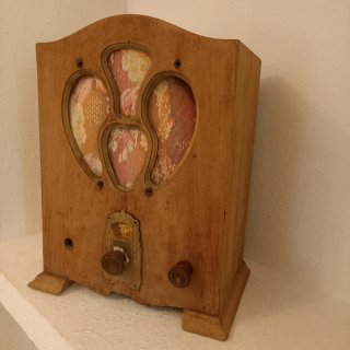 Caja Radio Antigua Madera Capilla