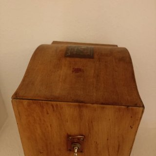 Caja Radio Antigua Madera Capilla