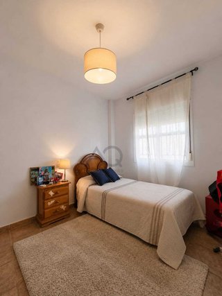 VIVIENDA UNIFAMILIAR ADOSADA EN ZONA ALGODONERA