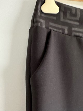 Pantaloni neri donna