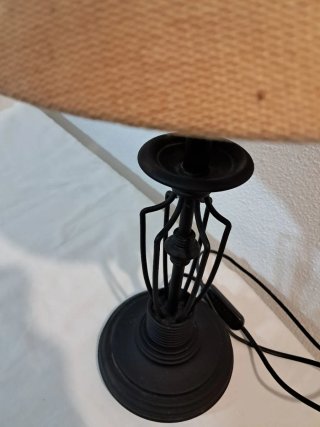 Lámpara de mesa hierro negro con 3 pantallas