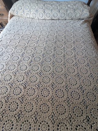 Colcha ganchillo beige