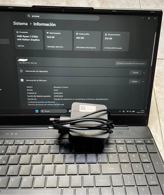Portátil - Ryzen 7/16GB RAM/1TB SSD