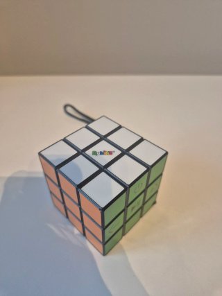Altavoz Bluetooth Cubo Rubik
