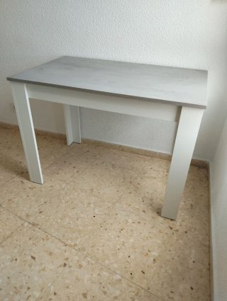 Mesa de comedor/escritorio gris cemento y blanca