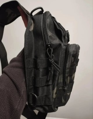 Bandolera Táctica 8L Camuflaje Negra
