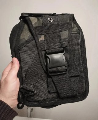 Bandolera Táctica 8L Camuflaje Negra