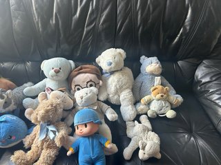 Lote de peluches variados