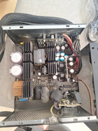 Corsair TX850M Fuente de Alimentación Modular