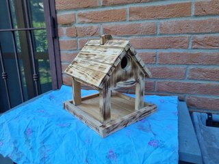Mangiatoia per uccelli in legno