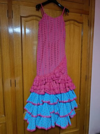 Traje Flamenca Fucsia y Azul