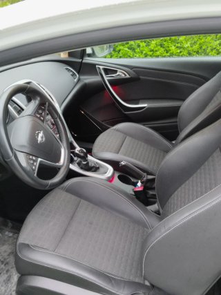 Opel Astra 2.0CDTI Sportive s/s 165cv