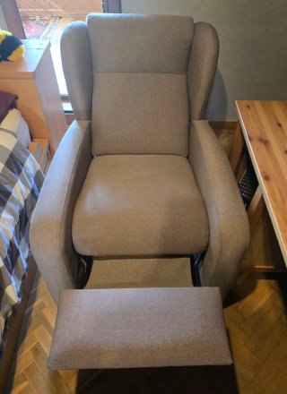 Sillón reclinable gris