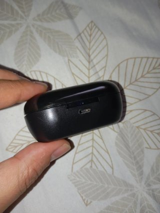 Auriculares Bluetooth TWS Negros y Rojos