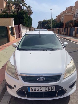 Coche práctico para el dia dia.