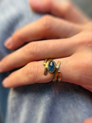 Anello Stile Antico Pietra Naturale Blu Cyanite