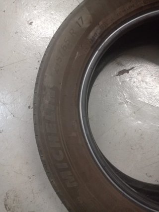 Michelin 215/65 R17 Neumáticos