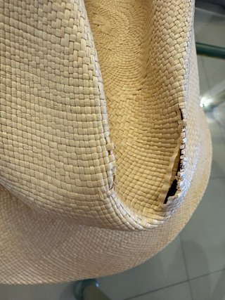 Cappello Panama originale con piccolo difetto