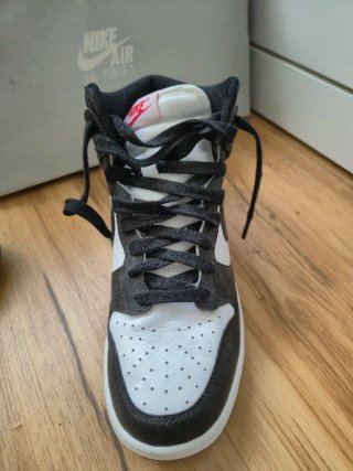 Nike Dunk High Negro y Blanco