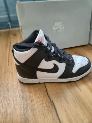 Nike Dunk High Negro y Blanco