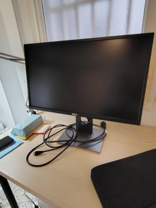 Monitor LCD 24 pulgadas full HD como nuevo
