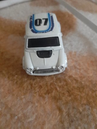 Hotwheels Morris Mini N07